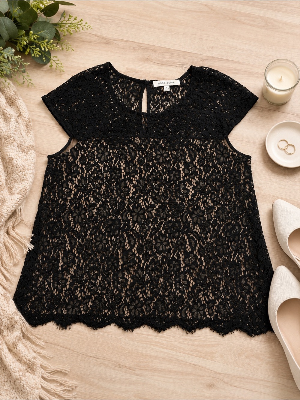 Rose + Olive Black Floral Lace Blouse | Size Large | Scalloped Hem Dressy Top